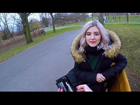 ❤️ Sväljer en främlings het sperma för pengar - avsugning i parken av Eva Elfie ❤️ Porno at us